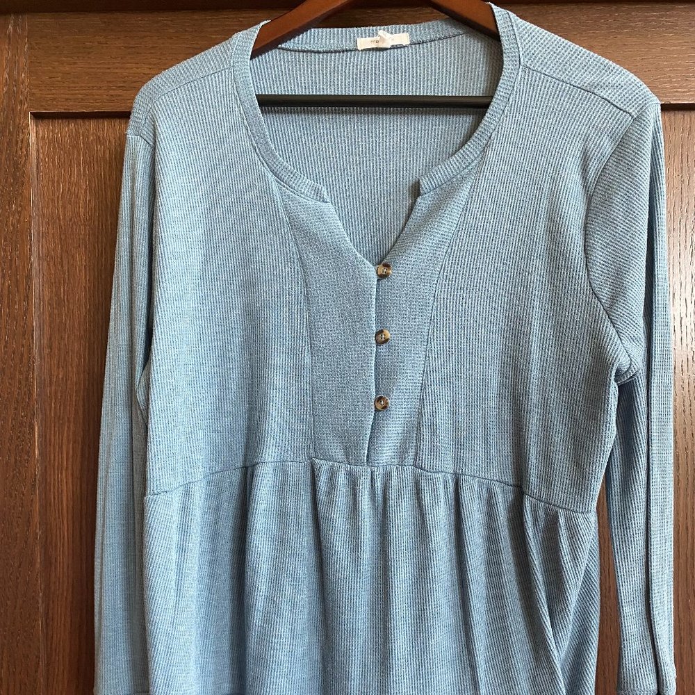 Maurices XL long sleeve top (baby blue)